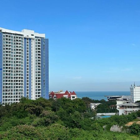 Prautamnak Grand Apartments Pattaya Exterior photo