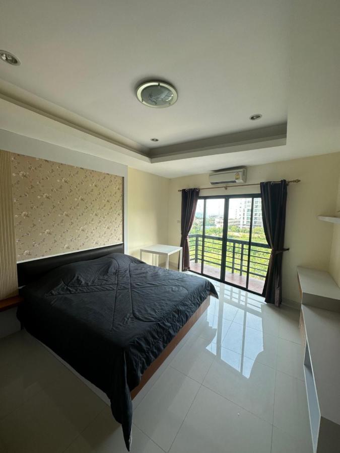 Prautamnak Grand Apartments Pattaya Exterior photo